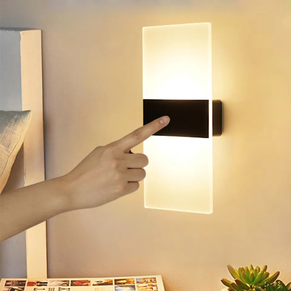 USB Elegant Wall Lamp